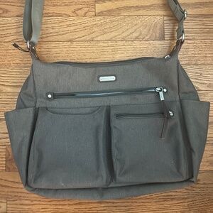 Baggalini travel bag like new